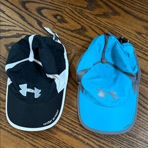 Under Armour Black/white & Blue/gray Caps bundle of two, cool looking! One size